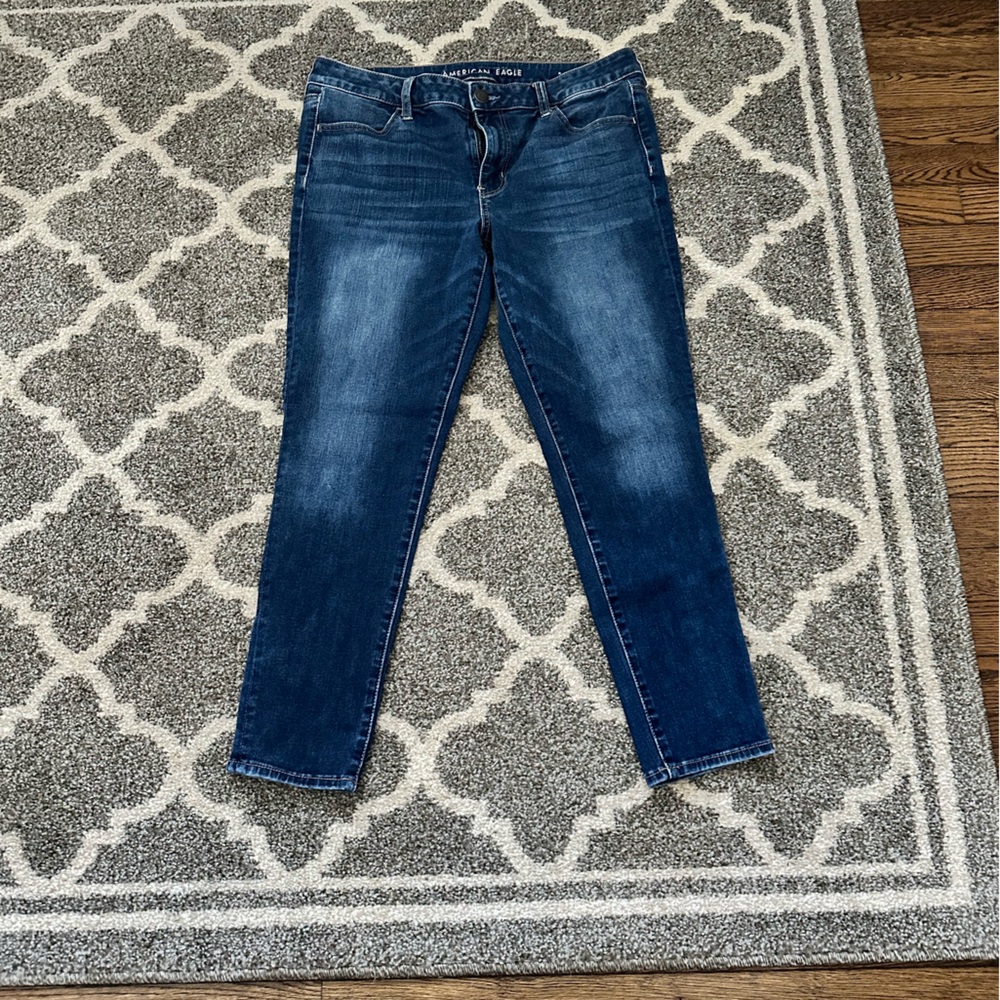 American Eagle Jeggings size 14 short no distressing